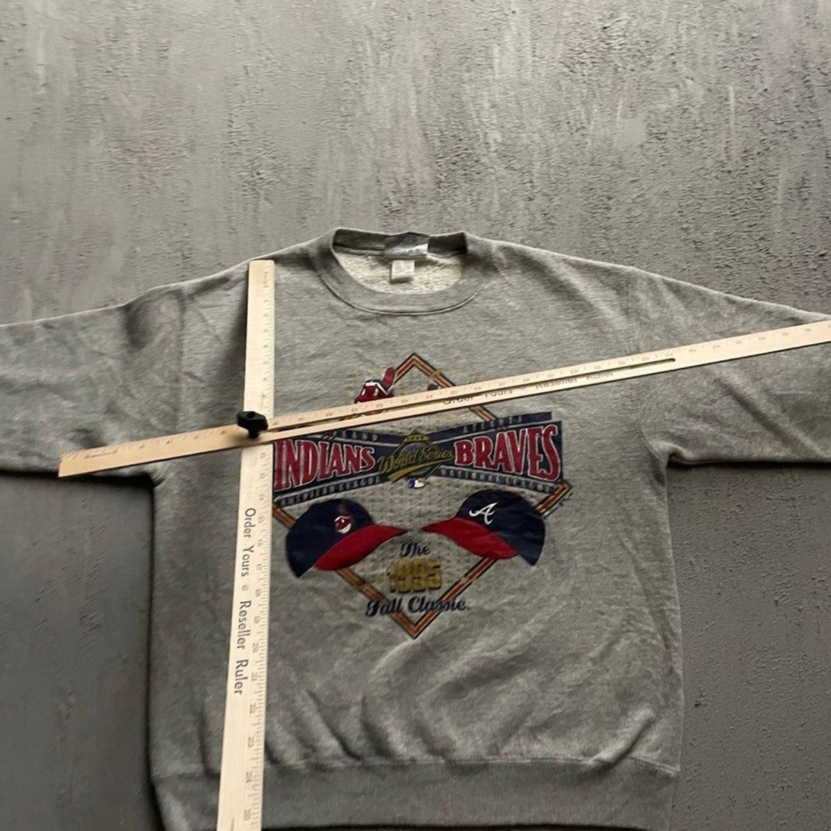 Vintage 1995 World Series MLB Sweatshirt Mens Medium Grey 90s Lee Sport