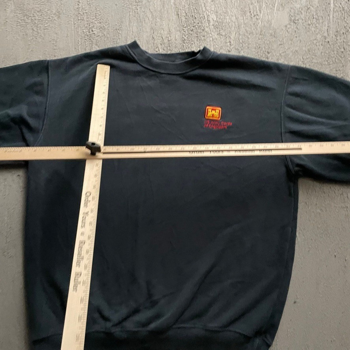 Vintage US Army Corps of Engineers Sweatshirt Mens Large Black 90s Bay Side